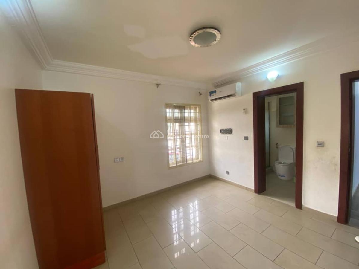 Services 2 Bedroom Apartment, Akenzua Street, Asokoro District, Abuja, House for Rent
