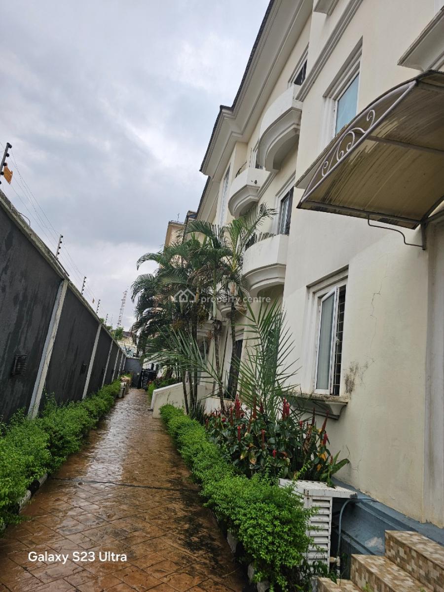6 Units of 3 Bedrooms Flats and 2 Units of 1 Bedroom Flats, Lawani Oduleye Street, Oniru, Victoria Island (vi), Lagos, House for Rent