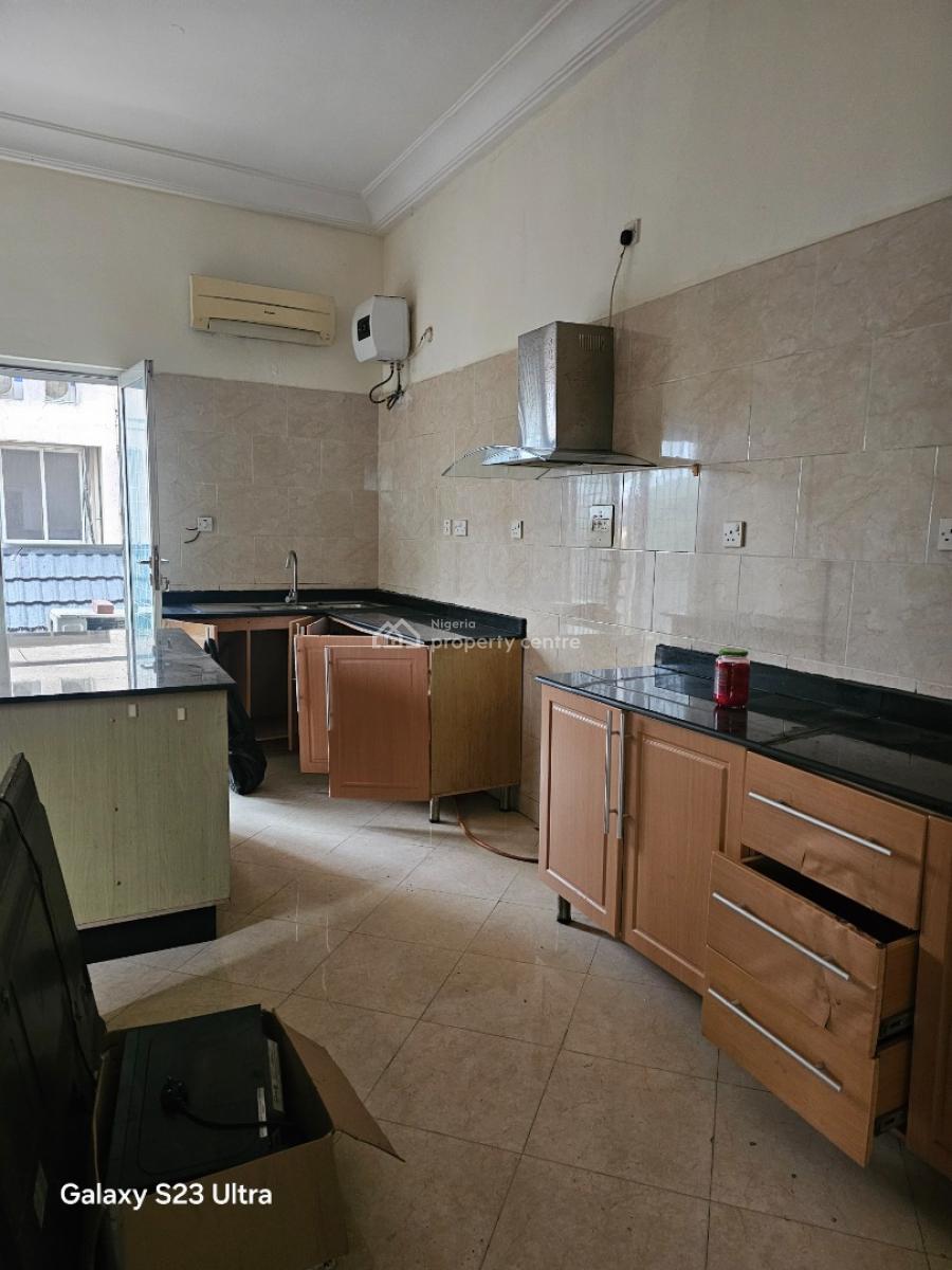 6 Units of 3 Bedrooms Flats and 2 Units of 1 Bedroom Flats, Lawani Oduleye Street, Oniru, Victoria Island (vi), Lagos, House for Rent