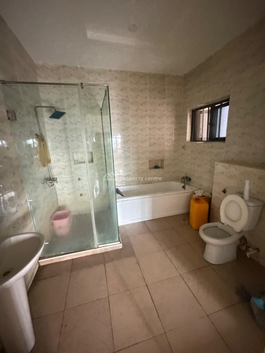 Spacious One Bedroom Penthouse on The 3rd Floor Video Available, Salem Back of Elevation Church, Ikate, Lekki, Lagos, Flat / Apartment for Rent