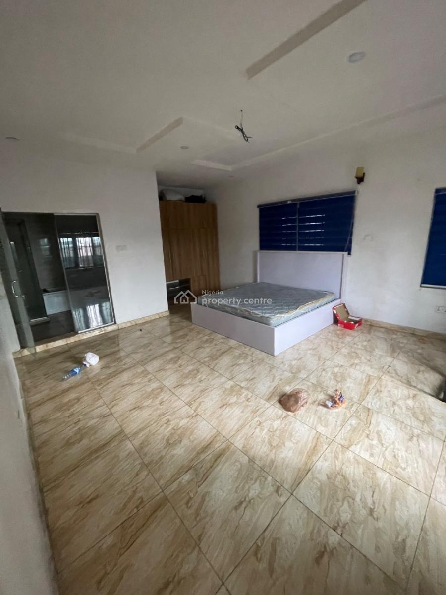 Spacious One Bedroom Penthouse on The 3rd Floor Video Available, Salem Back of Elevation Church, Ikate, Lekki, Lagos, Flat / Apartment for Rent