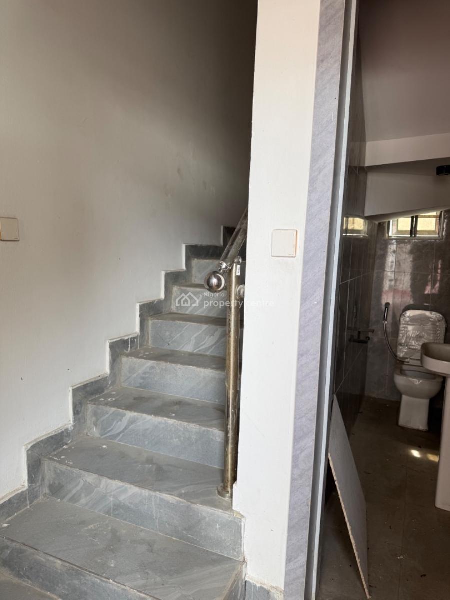 Maisonette 3 Bedroom Apartment, Ocean Breeze Estate, Ologolo, Lekki, Lagos, Flat / Apartment for Rent