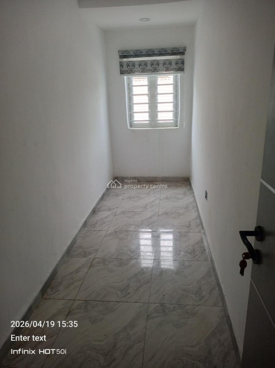 Two Bedroom Apartment Upstairs, Unity Estate, Badore, Ajah, Lagos, Flat / Apartment for Rent