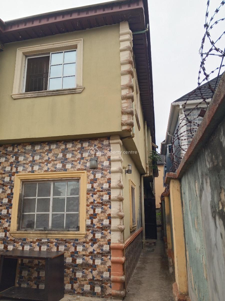 Massive Standard 2bedroom Downstairs Apartment. Renovation to Be Done., Mopol Road Gbetu Awoyaya New Road, Awoyaya, Ibeju Lekki, Lagos, House for Rent