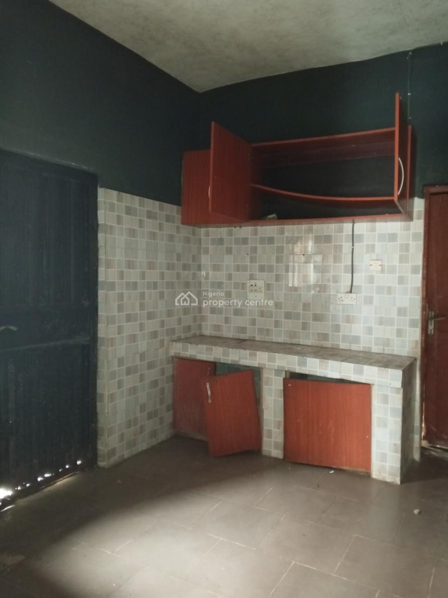 Massive Standard 2bedroom Downstairs Apartment. Renovation to Be Done., Mopol Road Gbetu Awoyaya New Road, Awoyaya, Ibeju Lekki, Lagos, House for Rent
