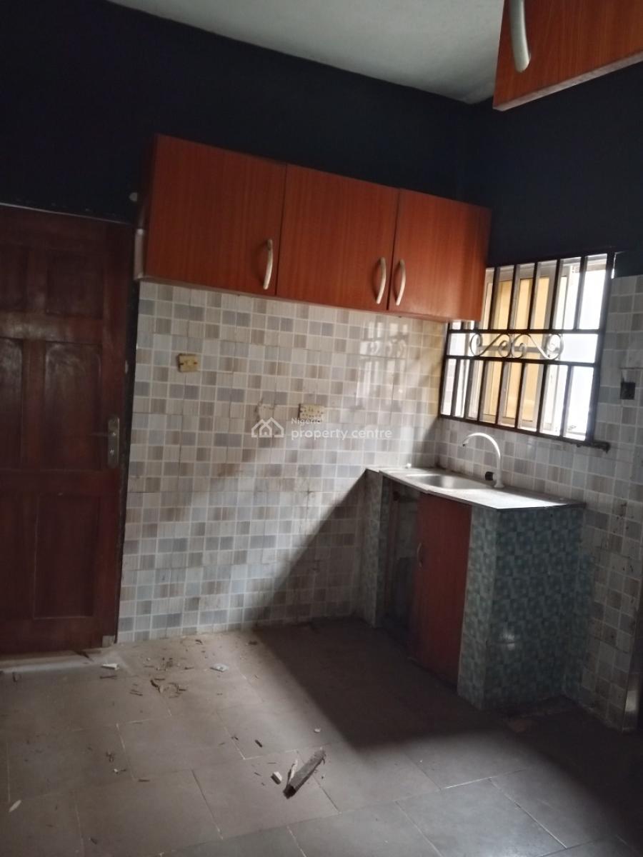 Massive Standard 2bedroom Downstairs Apartment. Renovation to Be Done., Mopol Road Gbetu Awoyaya New Road, Awoyaya, Ibeju Lekki, Lagos, House for Rent