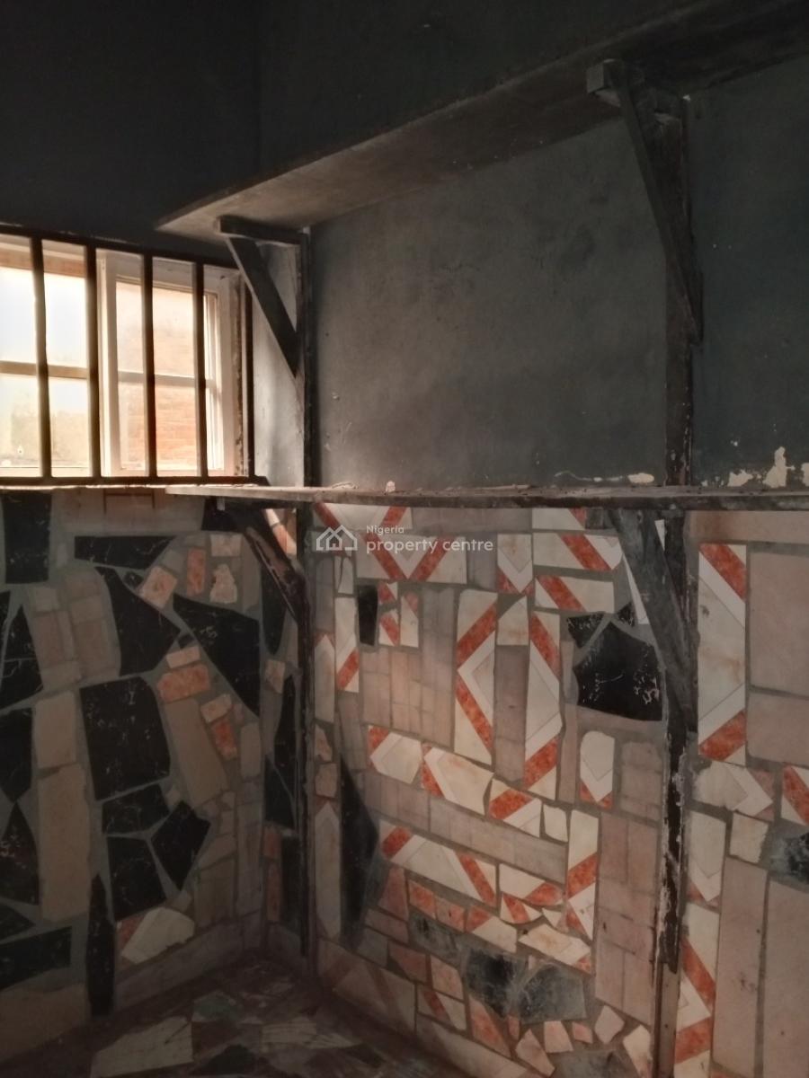Massive Standard 2bedroom Downstairs Apartment. Renovation to Be Done., Mopol Road Gbetu Awoyaya New Road, Awoyaya, Ibeju Lekki, Lagos, House for Rent