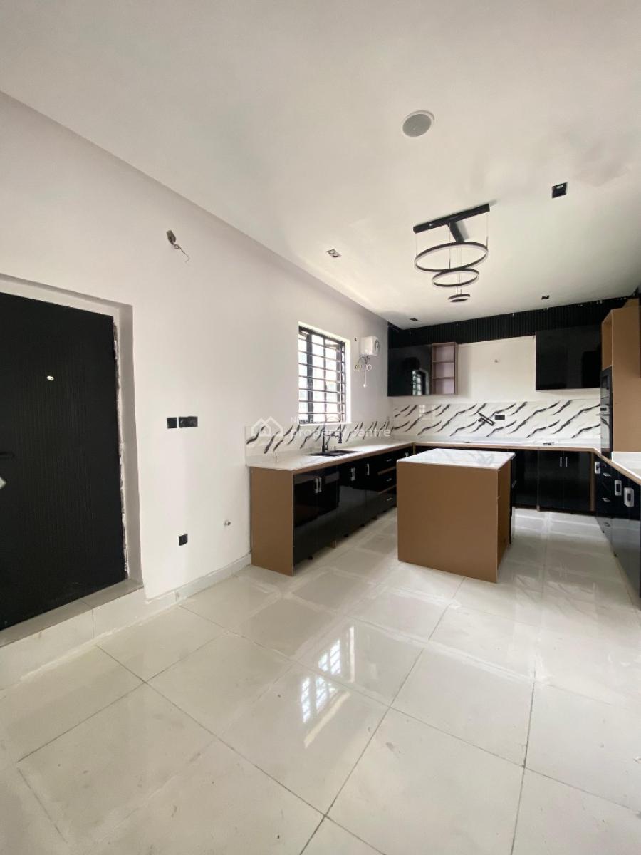 Meet a 4 Bedroom Semi Detached, Abraham Adesanya, Ajah, Lagos, Semi-detached Duplex for Sale