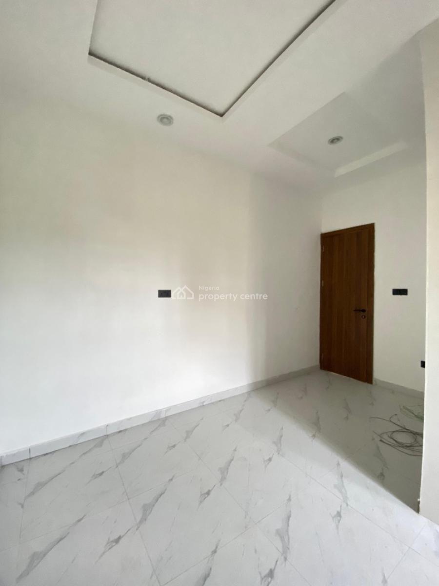 Experience a 2 Bedroom Apartment, Abraham Adesanya, Ajah, Lagos, Flat / Apartment for Sale