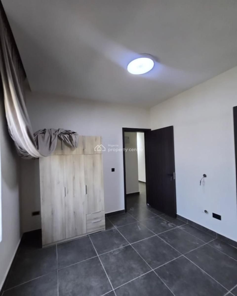 Tastefully 3bedroom Flat, Off Admiralty Way, Lekki, Lagos, Flat / Apartment for Rent
