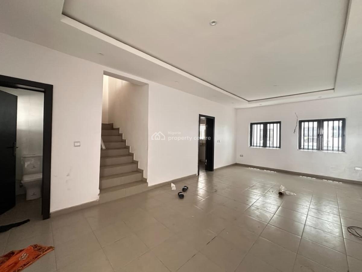 4 Bedroom Duplex, Mobile Road, Ilaje, Ajah, Lagos, Terraced Duplex for Rent