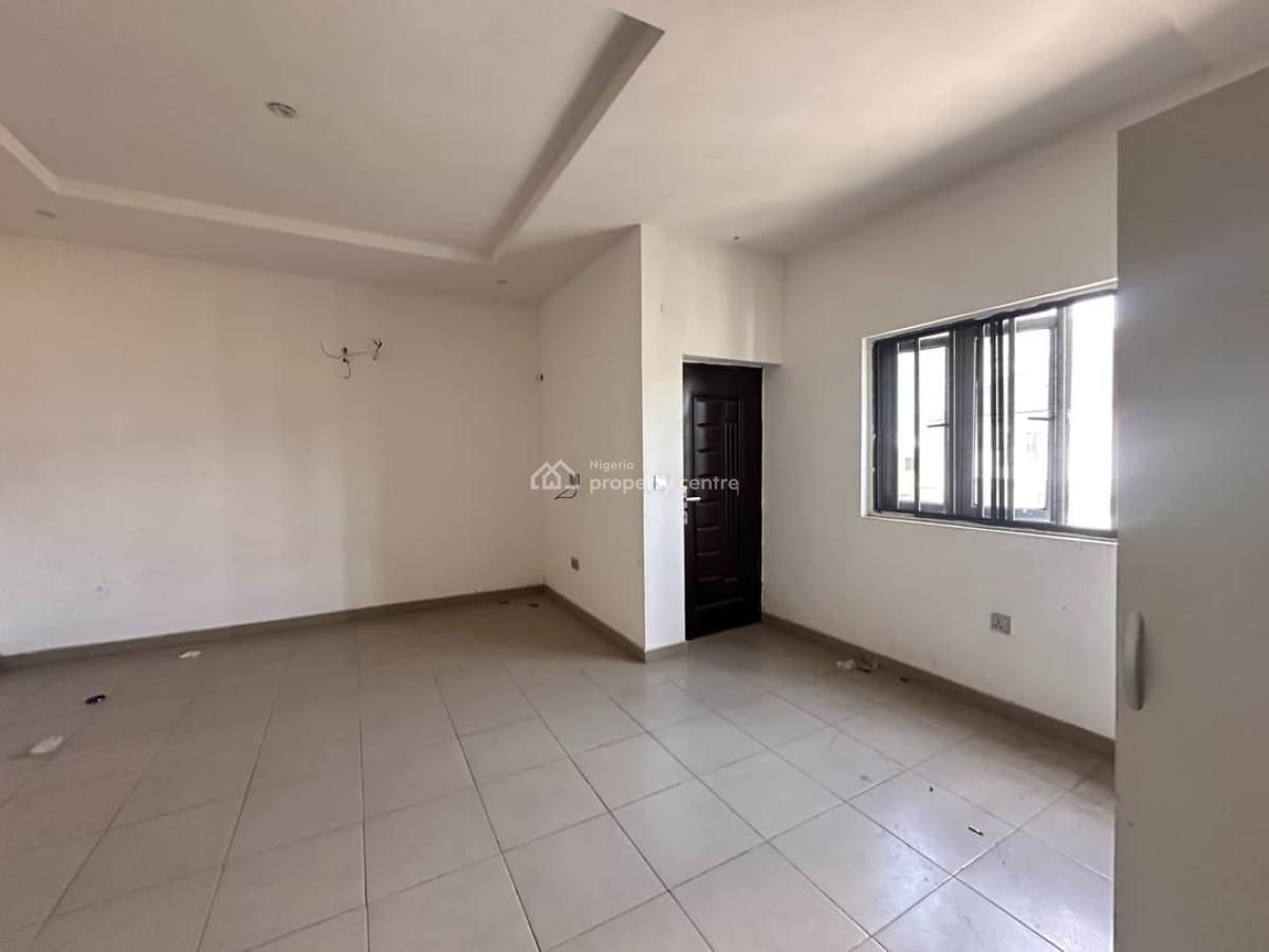 4 Bedroom Duplex, Mobile Road, Ilaje, Ajah, Lagos, Terraced Duplex for Rent