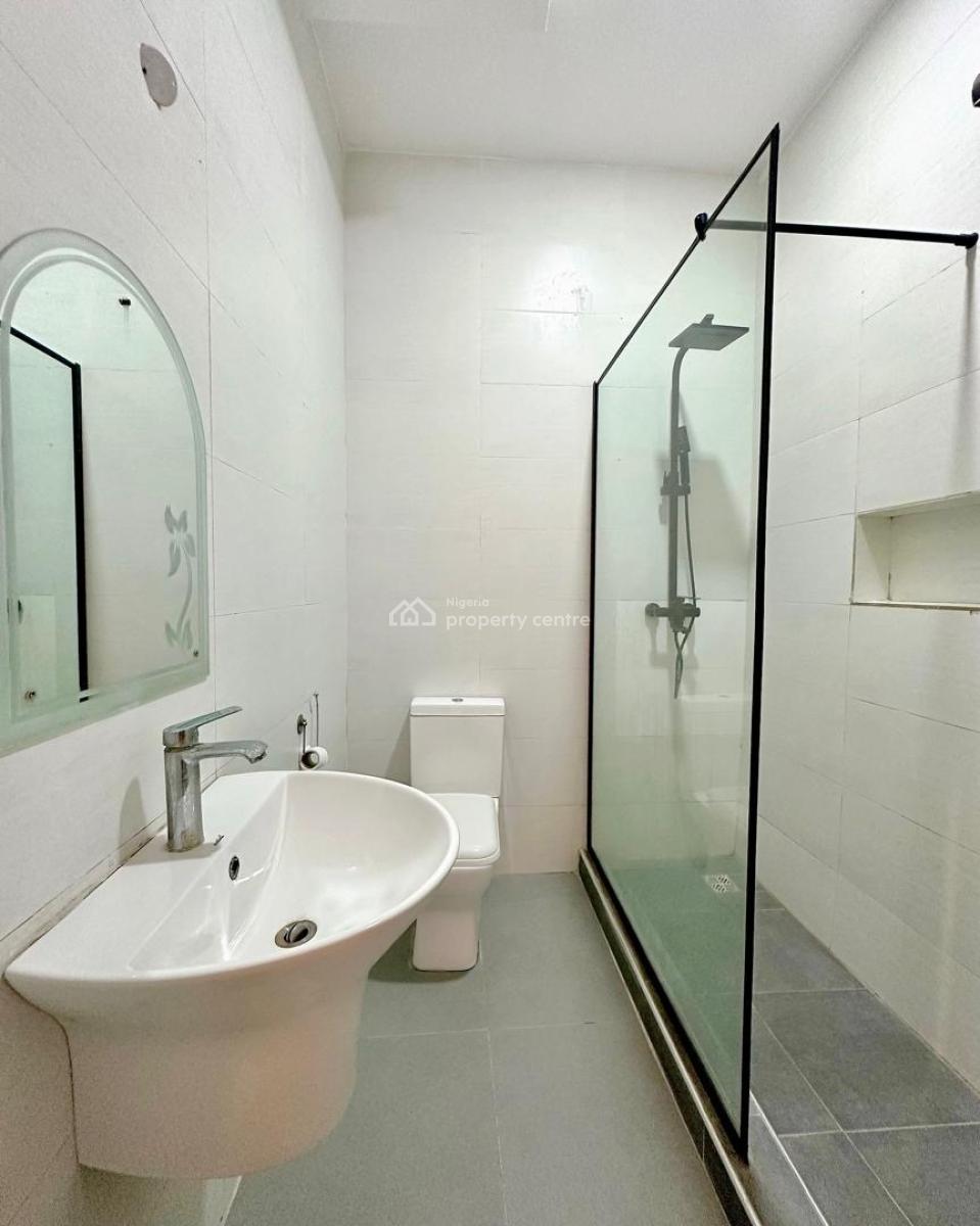 4 Bedroom Fully Serviced Terrace Apartment with Swimming Pool and Gym, Ologolo, Lekki, Lagos, Terraced Duplex for Sale