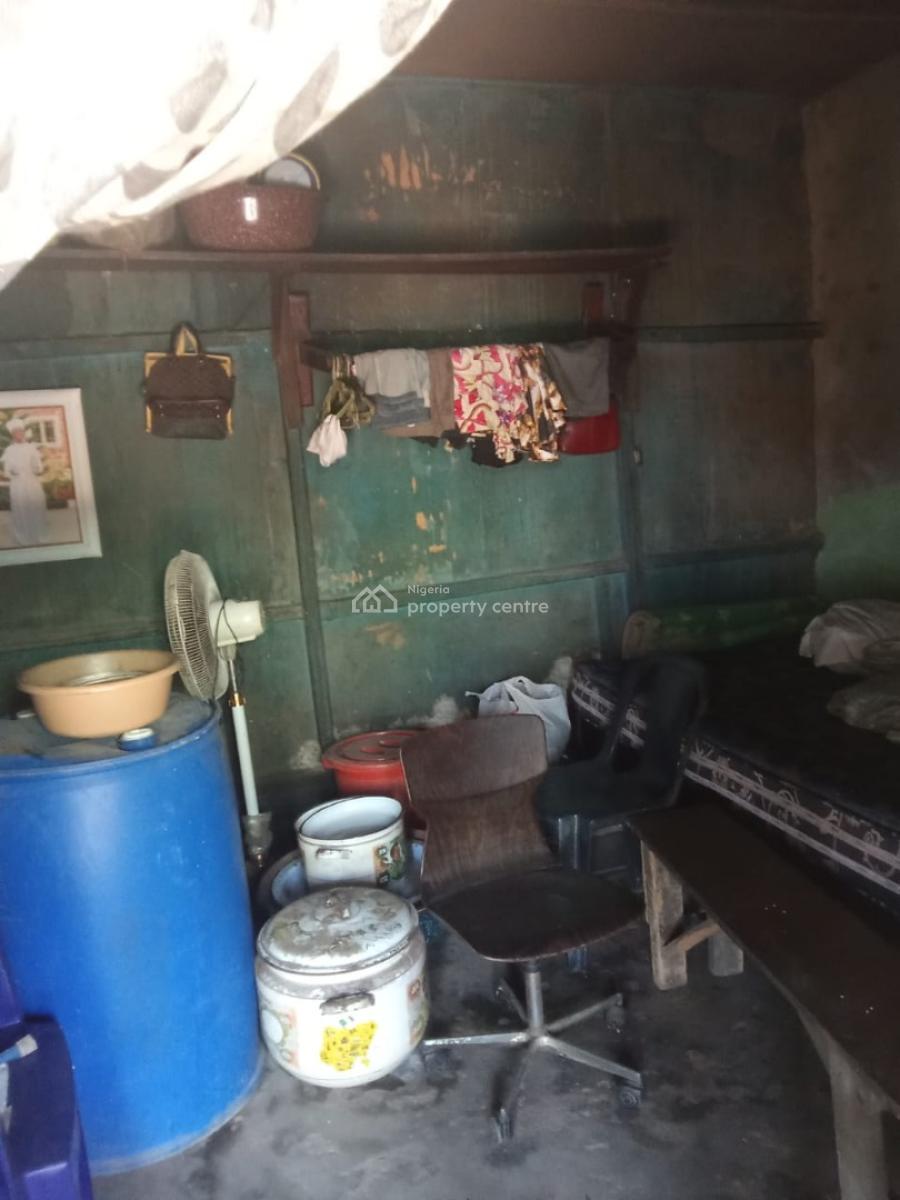 One Bedroom, Yaba, Lagos, Detached Bungalow for Rent