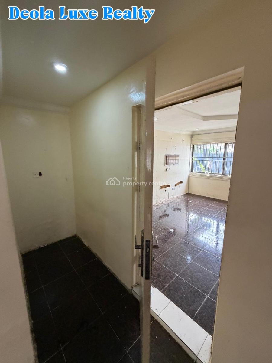 a Nice and Massive 1 Bedroom Serviced Apartment, Off Admiralty, Lekki Phase 1, Lekki, Lagos, Mini Flat (room and Parlour) for Rent