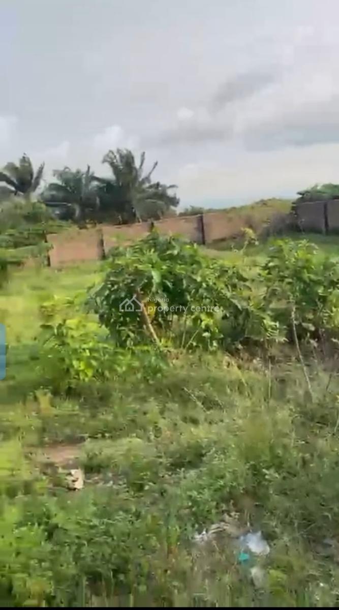 Urgent Brief, Off Sapele Road, Before Pz Rd. Back of Yaglux Motor Stand. Benin, Ikpoba Okha, Edo, Land for Sale