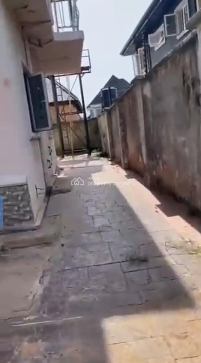 4 Flats of 3 Bedroom, Near Morzi Hotel. Ugbor Gra. Benin City, Oredo, Edo, House for Sale