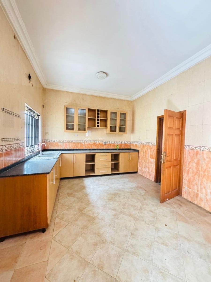 Newly Built 4 Bedroom Serviced Semi Detached House with Bq, Chevron, Lekki, Lagos, Semi-detached Duplex for Rent