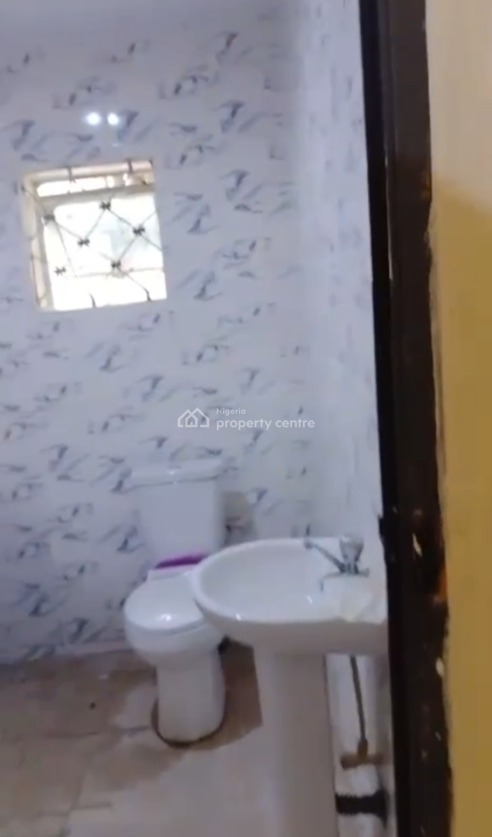 Spacious 3 Bedroom Flat, Gated Street, Ojota, Lagos, Flat / Apartment for Rent