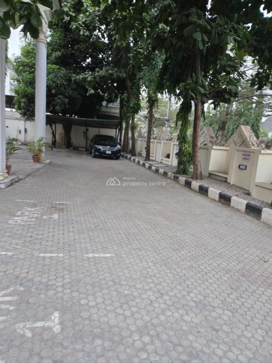13rooms Converted Guest House in Citec Villas 4th Avenue, 4th Avenue Citec Villas, Gwarinpa, Abuja, Detached Duplex for Sale