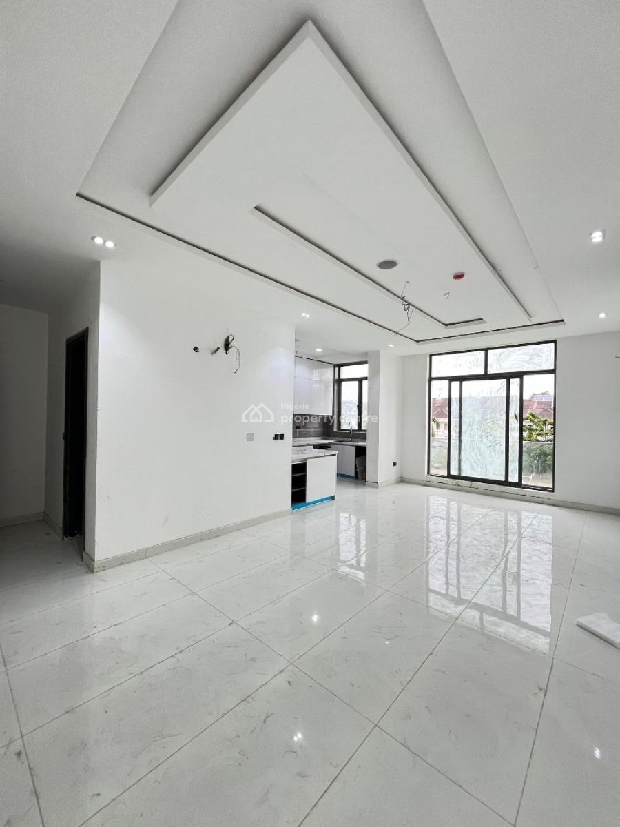 Spacious 2 Bedroom Apartment with  Bq, Swimming Pool, Gym and Elevator, Lekki Phase 1, Lekki, Lagos, Flat / Apartment for Sale