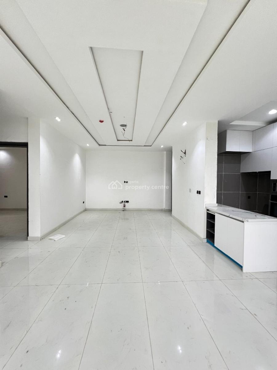 Spacious 2 Bedroom Apartment with  Bq, Swimming Pool, Gym and Elevator, Lekki Phase 1, Lekki, Lagos, Flat / Apartment for Sale