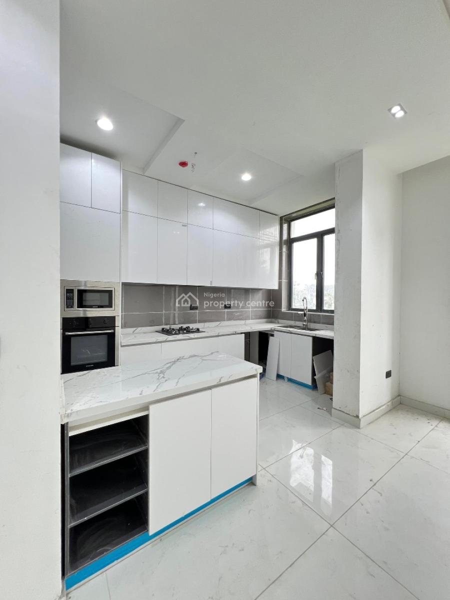 Spacious 2 Bedroom Apartment with  Bq, Swimming Pool, Gym and Elevator, Lekki Phase 1, Lekki, Lagos, Flat / Apartment for Sale