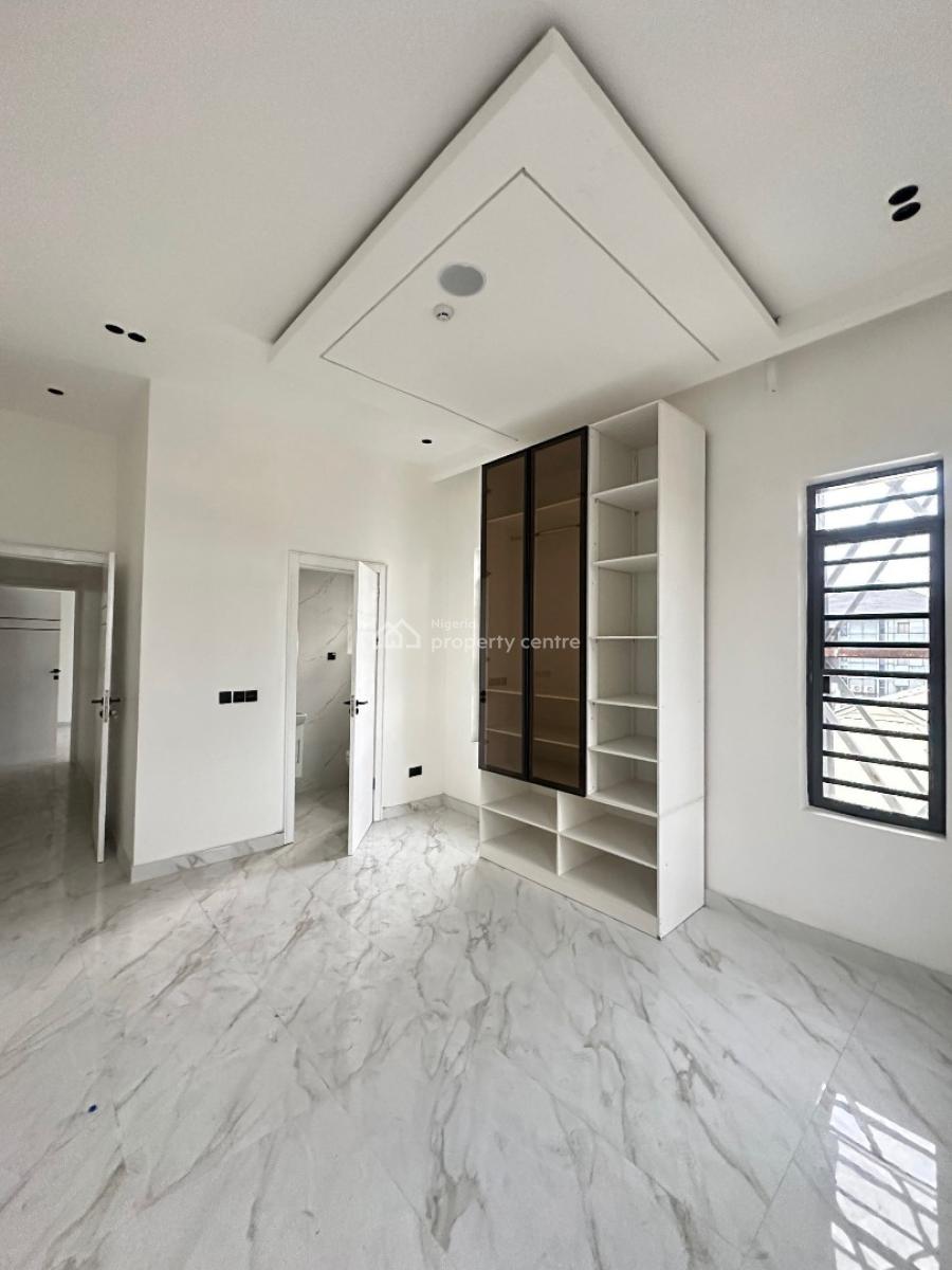 Elegant 4 Bedroom Penthouse with 10kv Lithium Inverter, Bq, Smart Home, Lekki Phase 1, Lekki, Lagos, Block of Flats for Sale