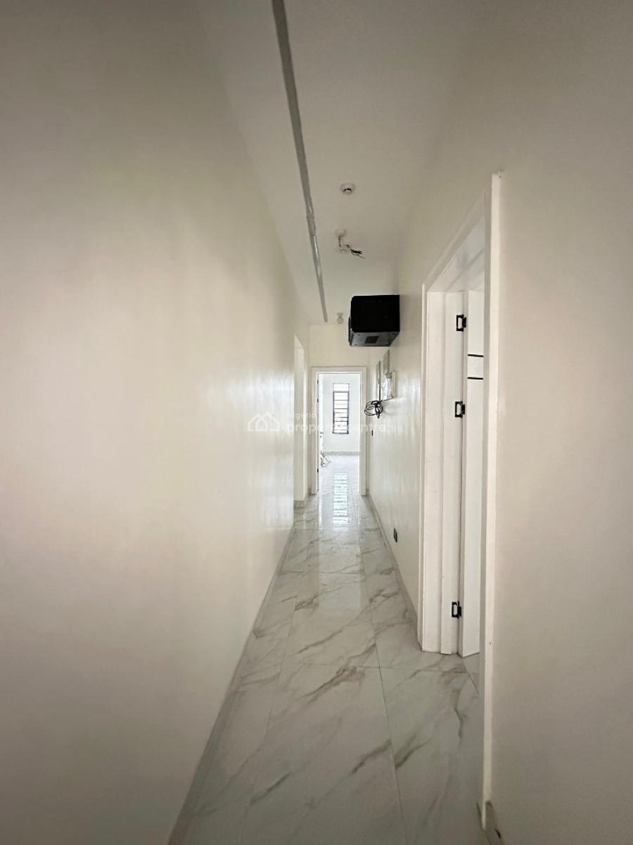 Elegant 4 Bedroom Penthouse with 10kv Lithium Inverter, Bq, Smart Home, Lekki Phase 1, Lekki, Lagos, Block of Flats for Sale