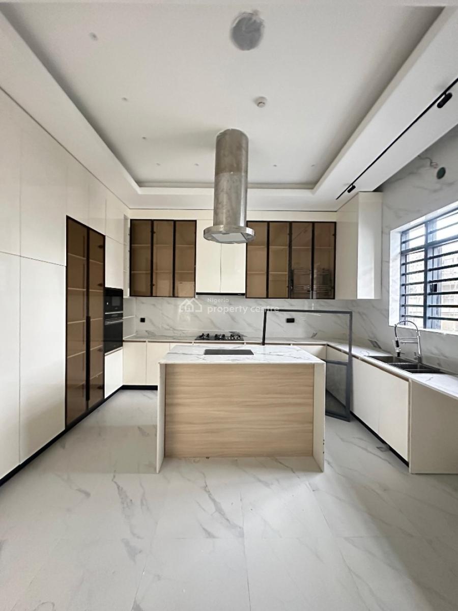 Elegant 4 Bedroom Penthouse with 10kv Lithium Inverter, Bq, Smart Home, Lekki Phase 1, Lekki, Lagos, Block of Flats for Sale