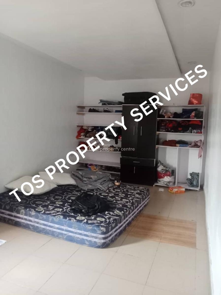 2 Bedroom All Rooms Ensuite Flat (upstairs, Yaba, Yaba, Lagos, Flat / Apartment for Rent