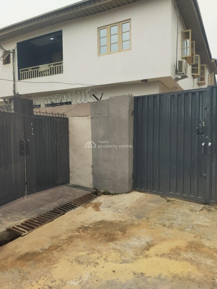 3 Bedroom Flat Up at Medina Estate Gbagada, Medina Estate Gbagada, Medina, Gbagada, Lagos, Flat / Apartment for Rent