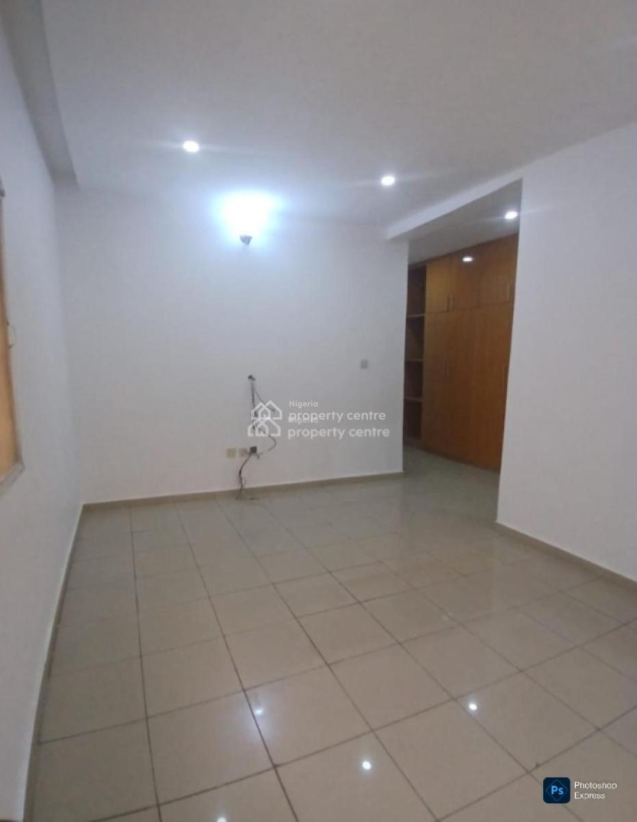 3 Bedroom Cool Revamped Serviced Flat, Off Mike Akhigbe Street, Jabi, Abuja, Jabi, Abuja, Flat / Apartment for Rent