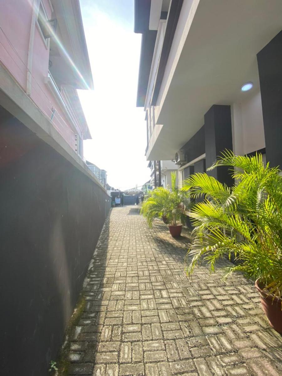 5bedroom Fully Detach, Chevron, Lekki, Lagos, Flat / Apartment for Sale