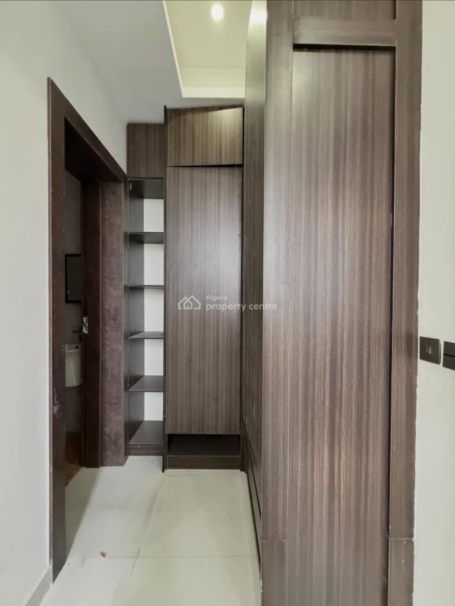 Service 2 Bedroom Apartment with Gym, Lekki Phase 1, Lekki Phase 1, Lekki, Lagos, Block of Flats for Sale