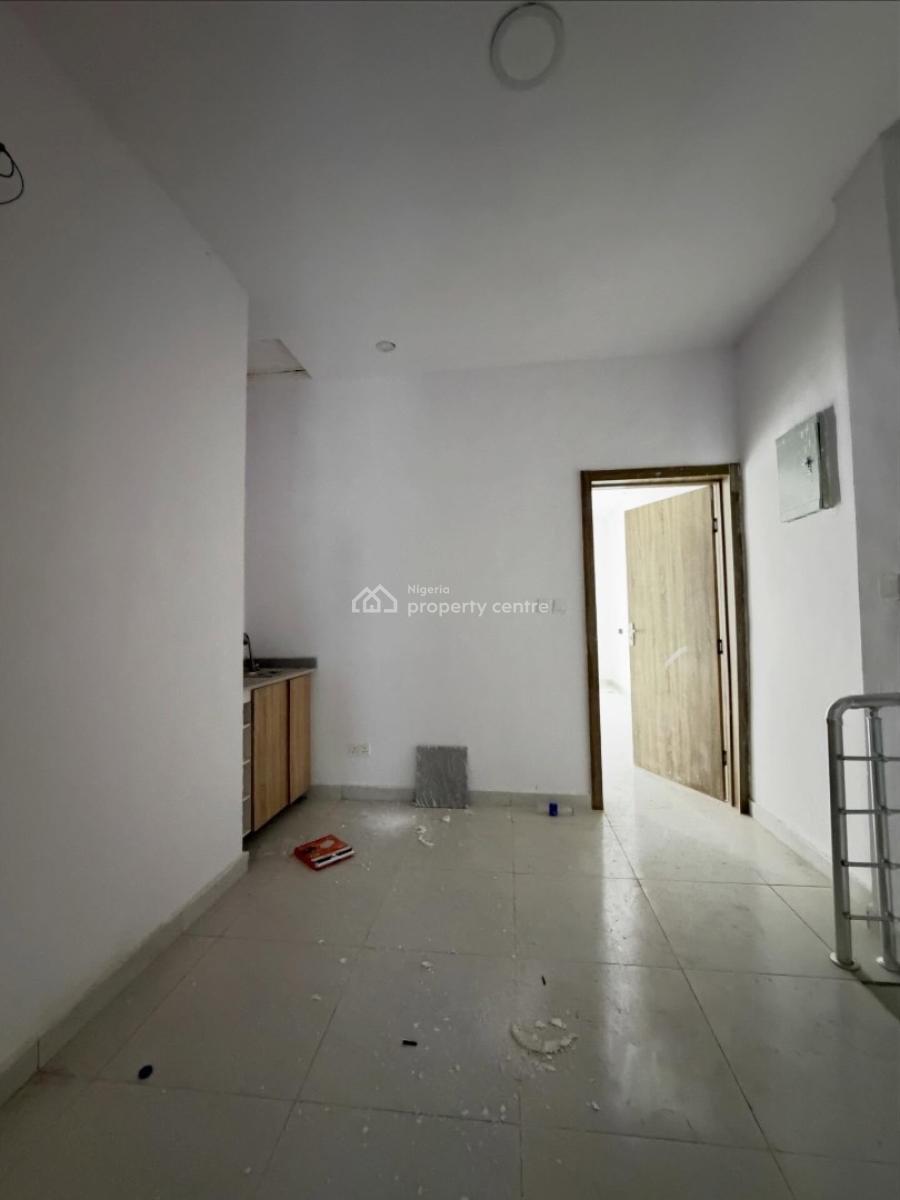 Lovely 3 Bedroom Terrace Duplex with Bq, Vgc, Vgc, Lekki, Lagos, Terraced Duplex for Sale