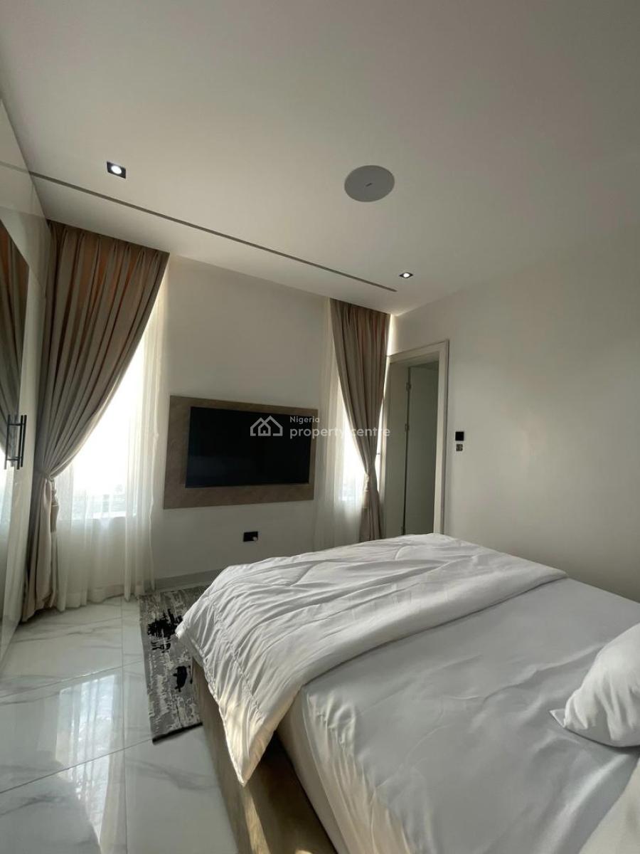 Elegant 2 Bedroom Apartment with Gym, Pool and Elevator, Lekki Phase 1, Lekki, Lagos, Flat / Apartment for Sale