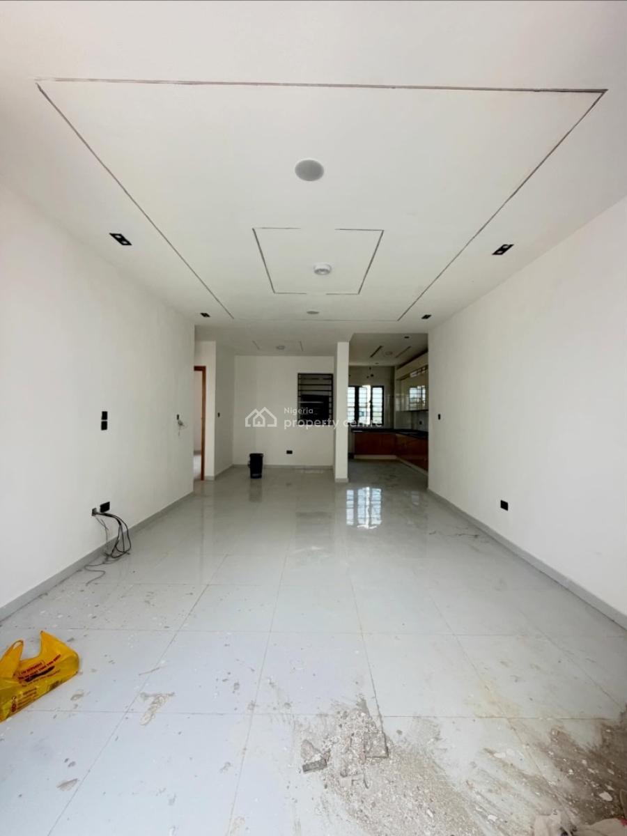 Serviced 2 Bedroom Apartment with Bq, Vgc, Vgc, Lekki, Lagos, Block of Flats for Sale