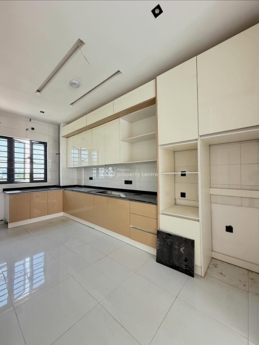 Serviced 2 Bedroom Apartment with Bq, Vgc, Vgc, Lekki, Lagos, Block of Flats for Sale