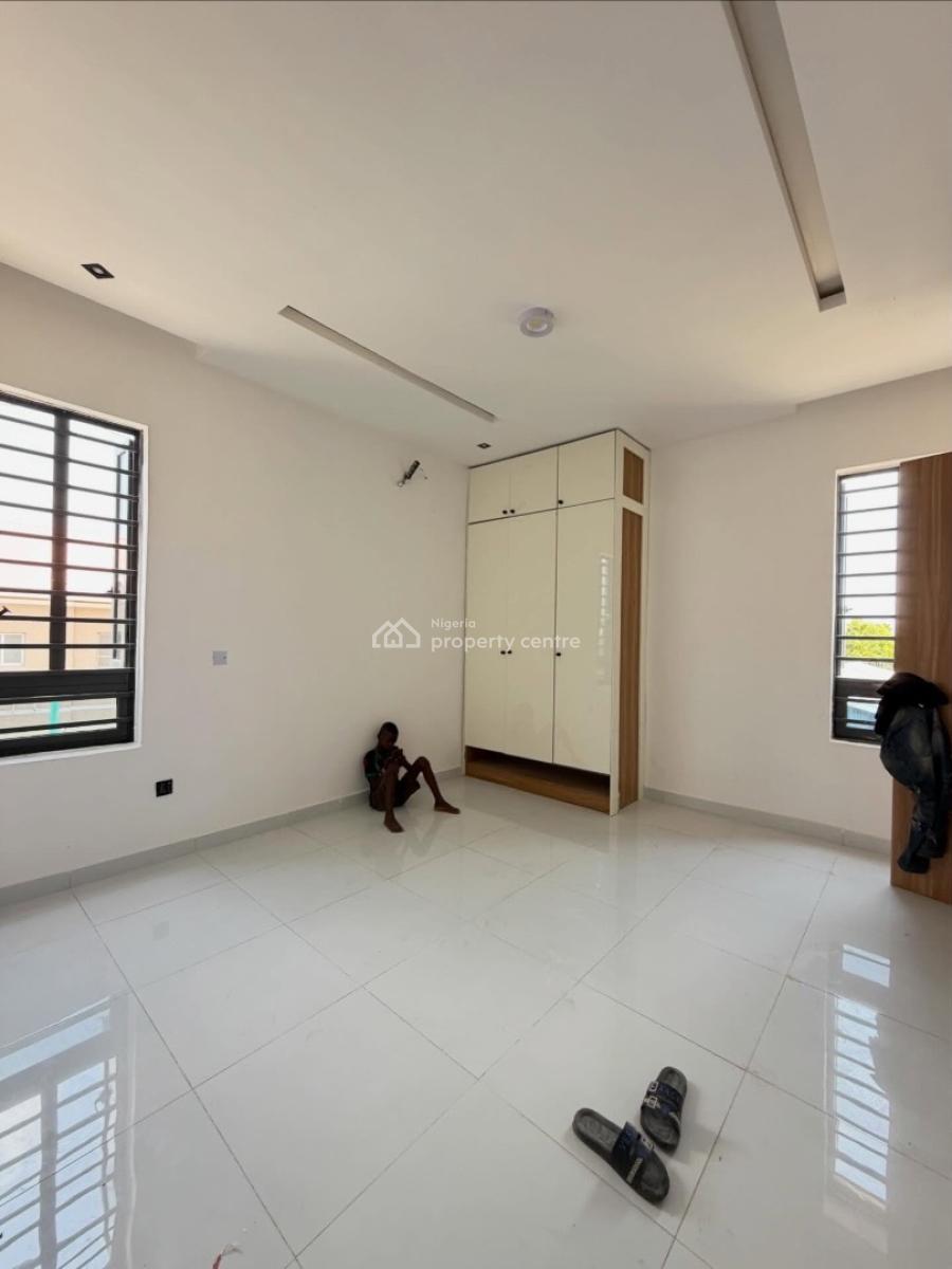 Serviced 2 Bedroom Apartment with Bq, Vgc, Vgc, Lekki, Lagos, Block of Flats for Sale