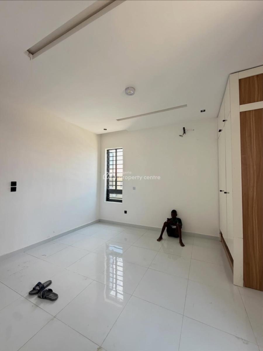 Serviced 2 Bedroom Apartment with Bq, Vgc, Vgc, Lekki, Lagos, Block of Flats for Sale