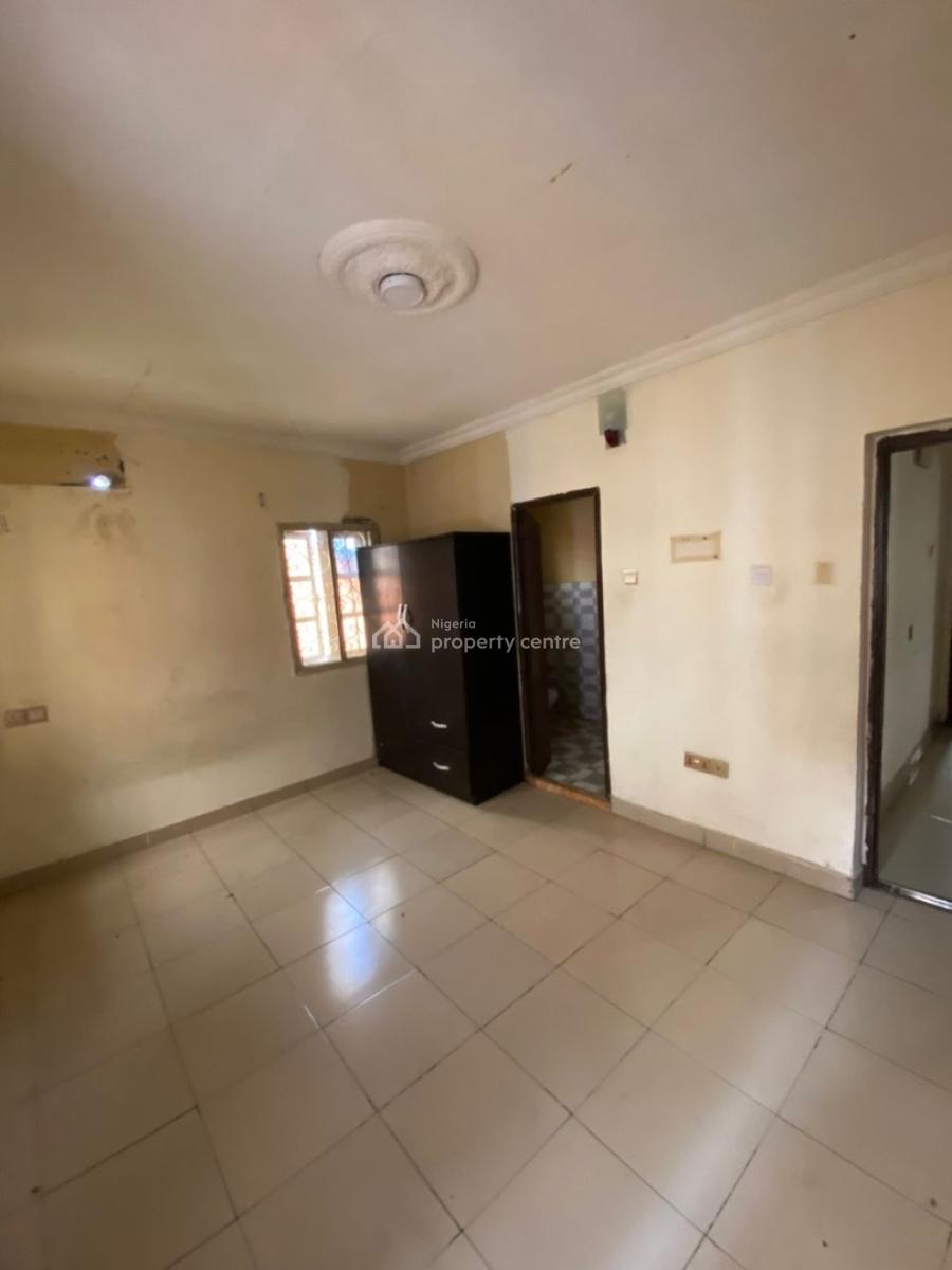 Executive 2bedrooms Luxury Apartment, Fountain Estate, Ipaja, Lagos, Flat / Apartment for Rent