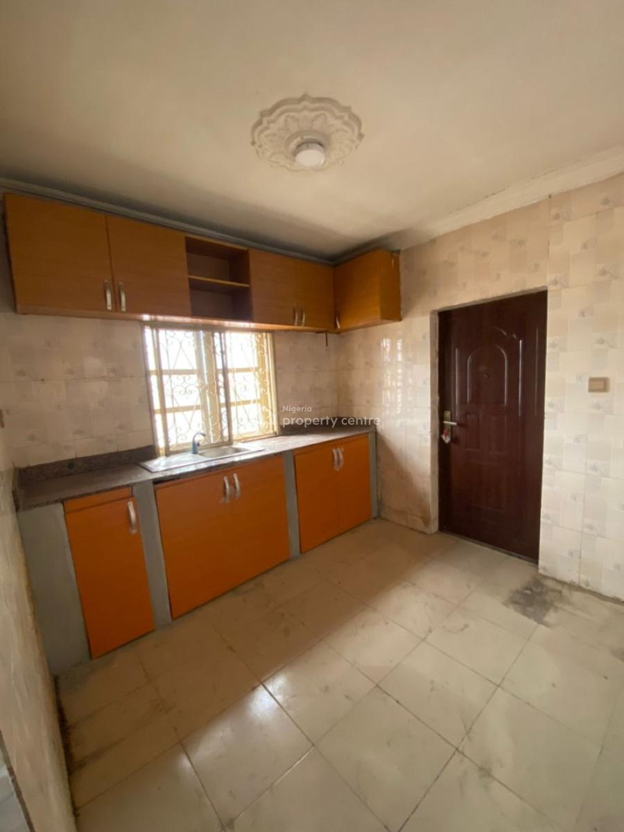 Executive 2bedrooms Luxury Apartment, Fountain Estate, Ipaja, Lagos, Flat / Apartment for Rent