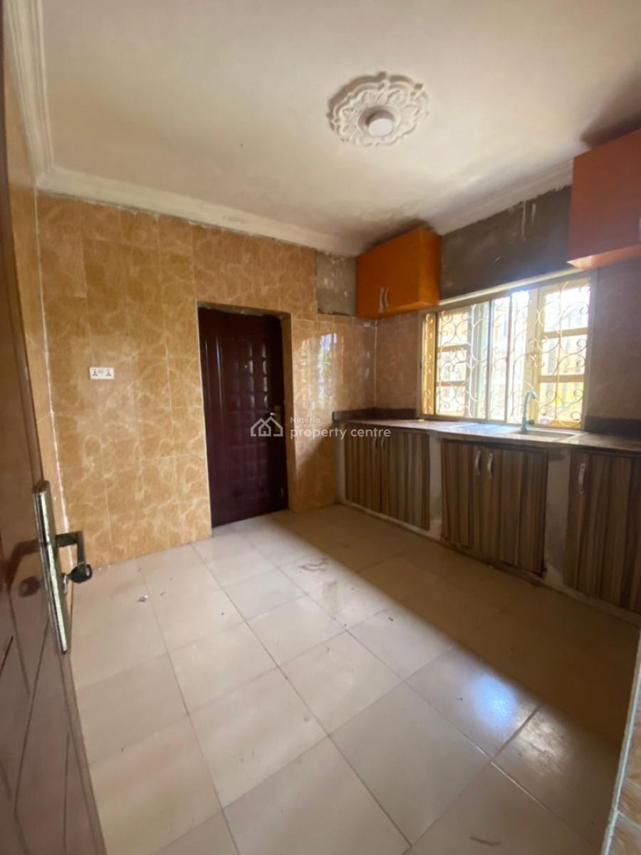 Executive 2bedrooms Luxury Apartment, Fountain Estate, Ipaja, Lagos, Flat / Apartment for Rent