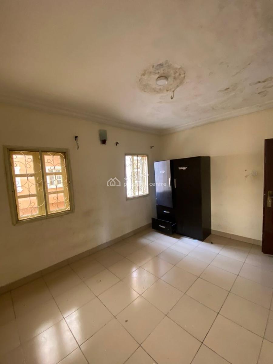 Executive 2bedrooms Luxury Apartment, Fountain Estate, Ipaja, Lagos, Flat / Apartment for Rent