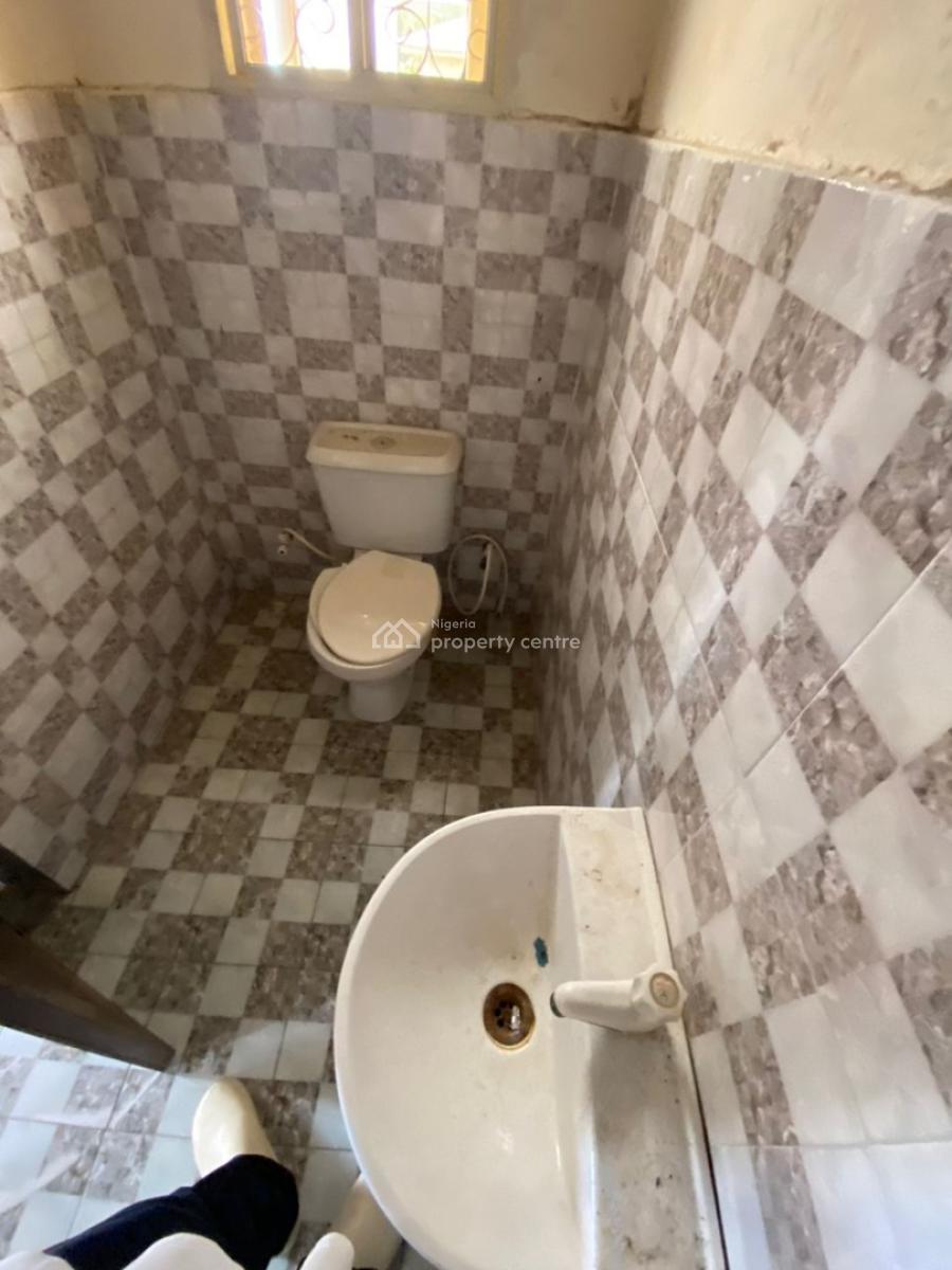 Executive 2bedrooms Luxury Apartment, Fountain Estate, Ipaja, Lagos, Flat / Apartment for Rent