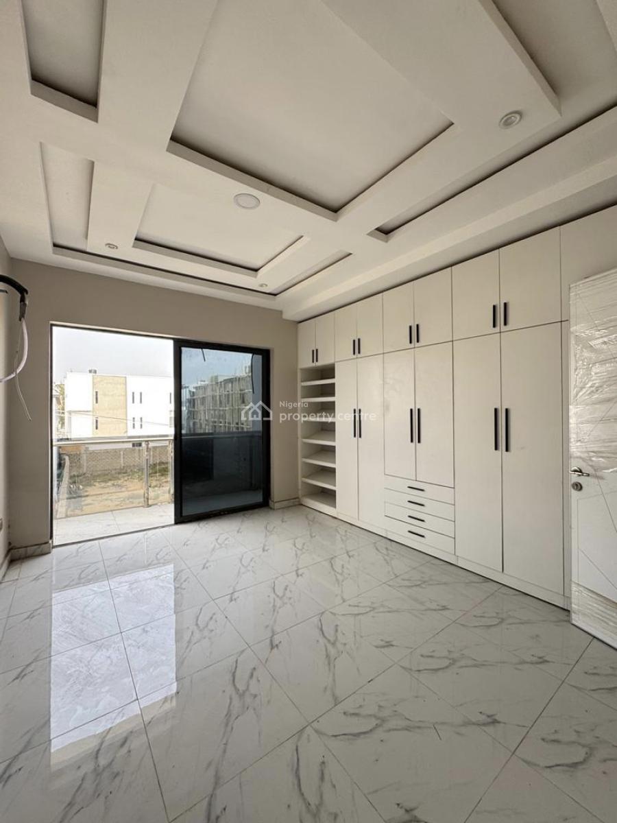 Well Finished 2 Bedroom Apartment Suitable for Investment, Lekki Phase 1, Lekki, Lagos, Flat / Apartment for Sale