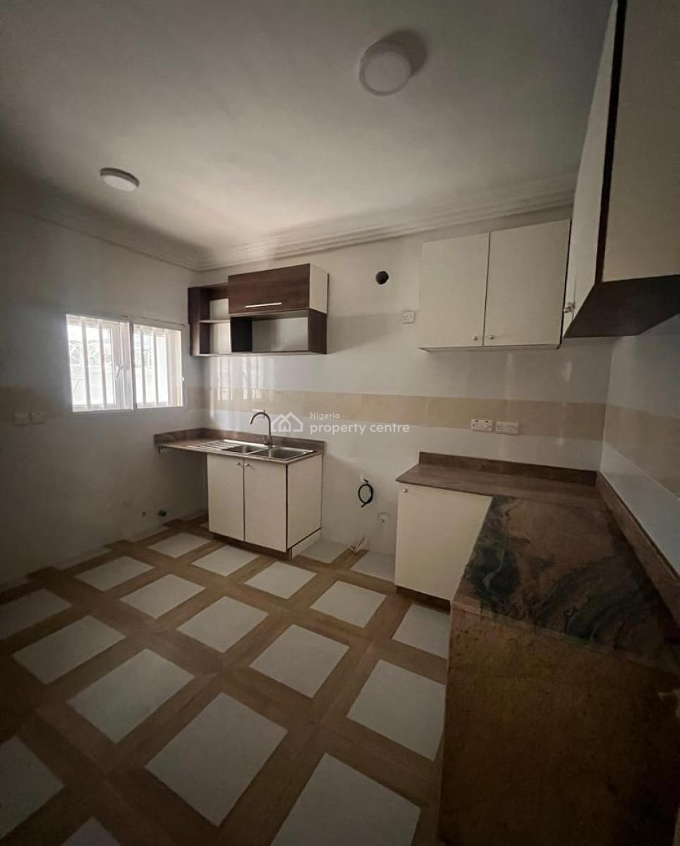 3 Bedroom Terrace + Bq, New Road, Lekki, Lagos, Terraced Duplex for Sale