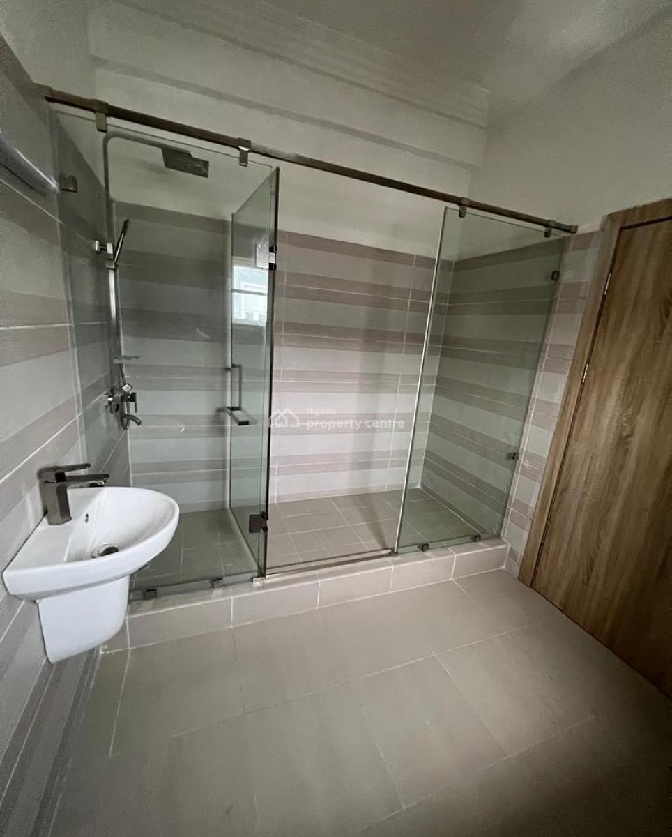 3 Bedroom Terrace + Bq, New Road, Lekki, Lagos, Terraced Duplex for Sale