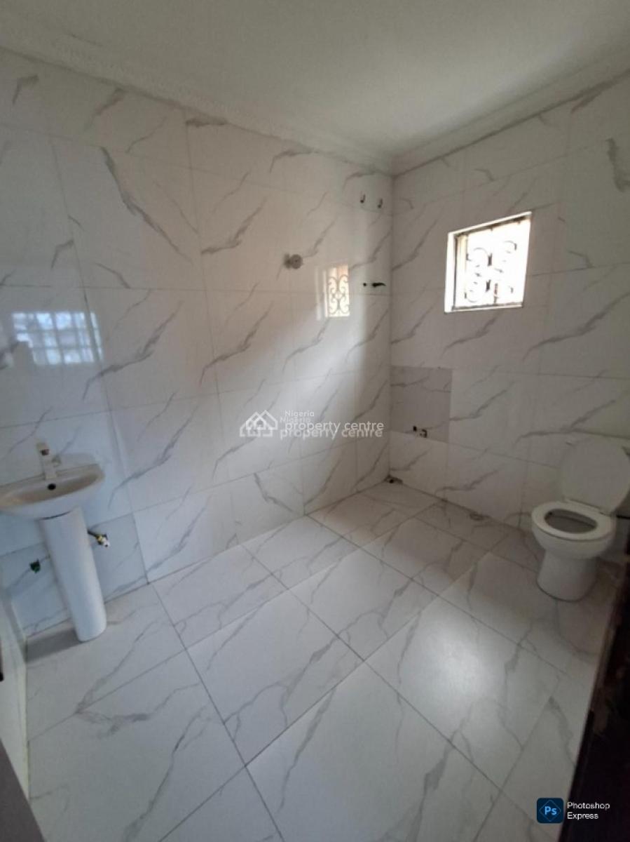 for Lease -- 6 Bed Commercial with Adequate Parking, Lekki Phase I, Lekki Phase 1, Lekki, Lagos, Detached Duplex for Rent